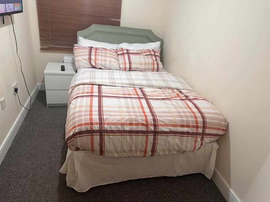 Justalf Facilities-Spacious 2-Bed Apartment In Thamesmead, Greenwich Londres Exterior foto
